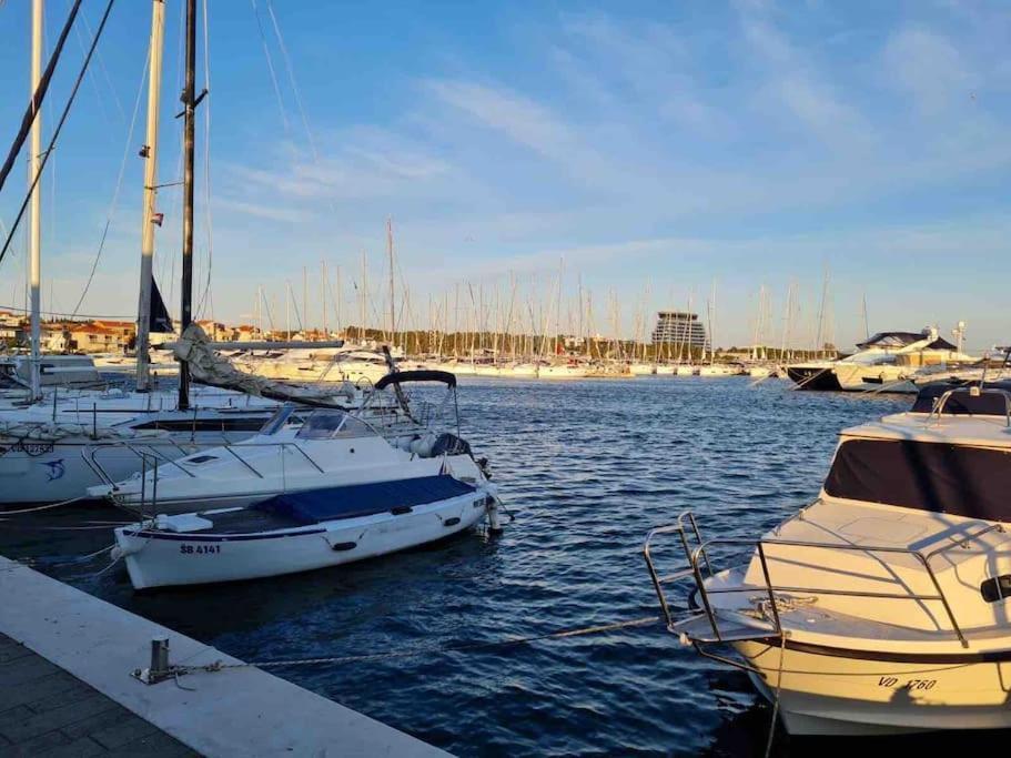 Prostorny Domov V Nejkrasnejsi Casti Chorvatska Apartment Vodice Luaran gambar
